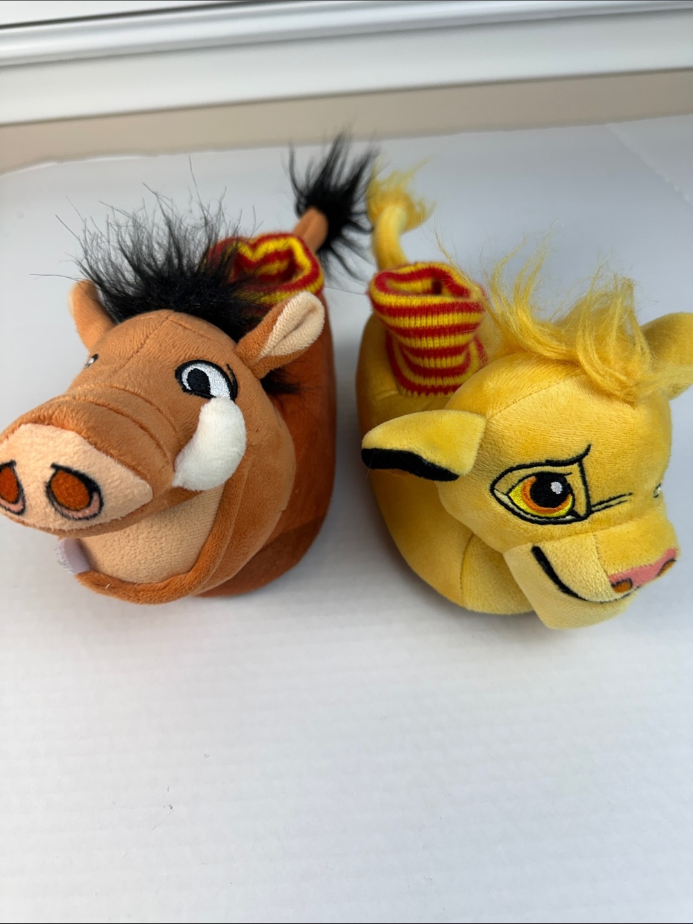 Disney Lion King Toddler Slippers Pumbaa & Simba Plush Shoes Toddler 7-8 NWOT